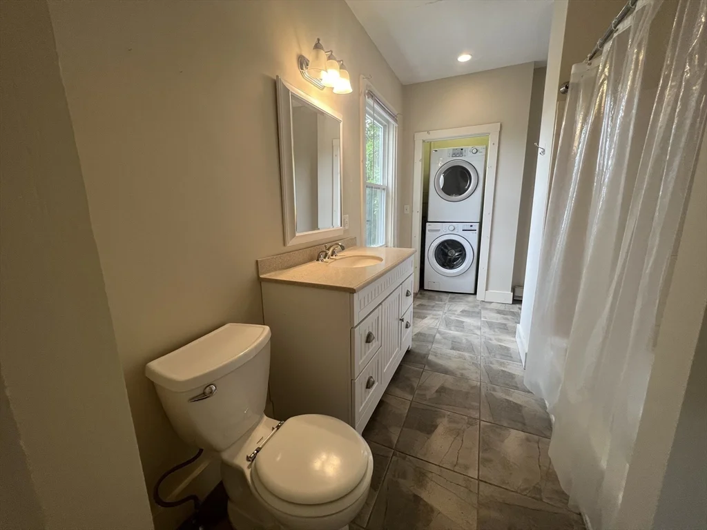 76 Chestnut St, West Newton