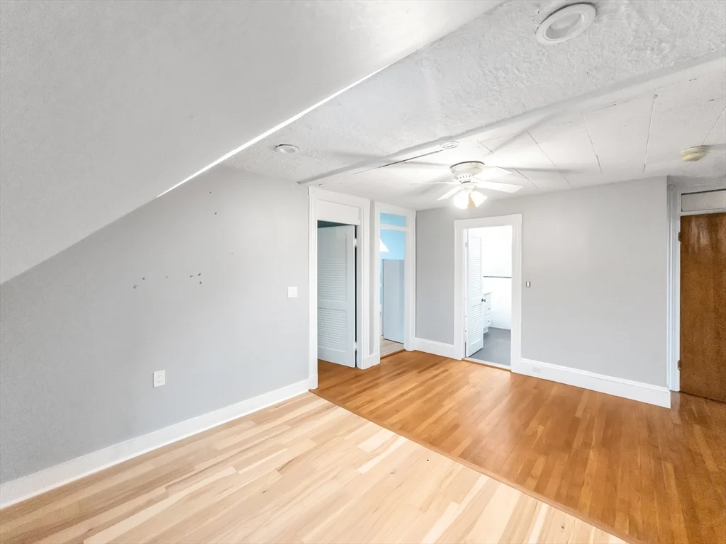 4 Buckley Ave, Jamaica Plain