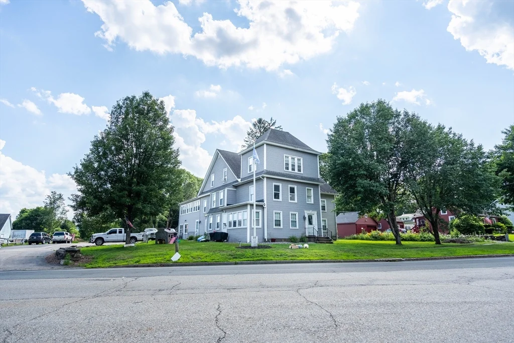 85 E Main, West Brookfield