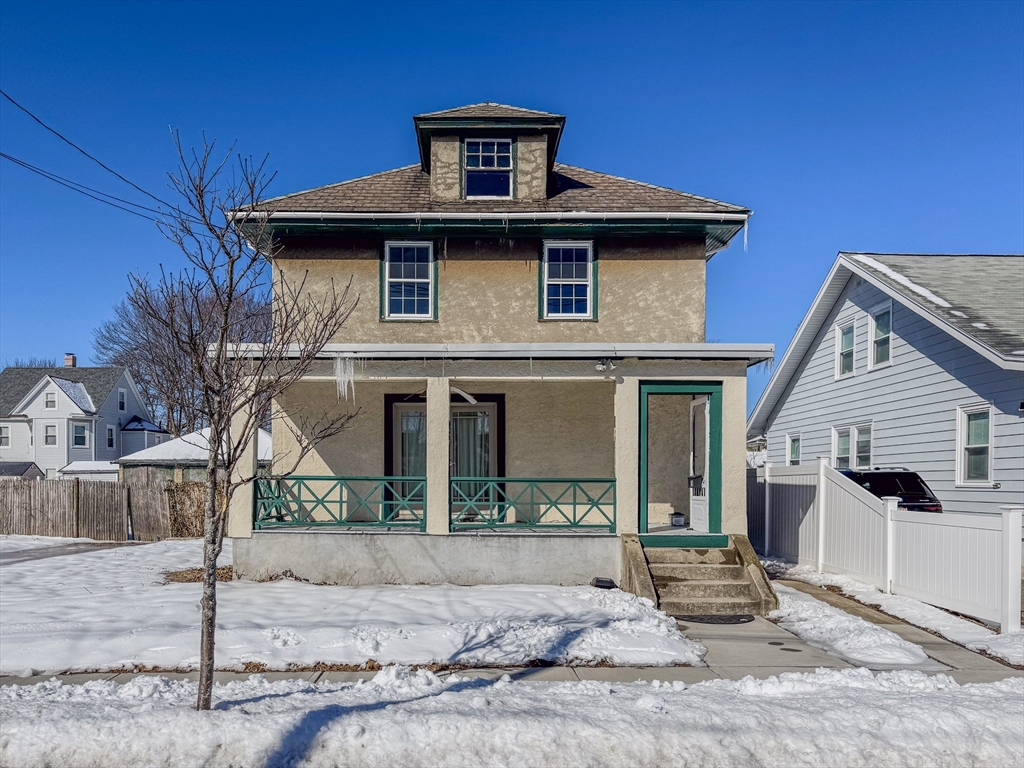 18 Albion Rd, Quincy