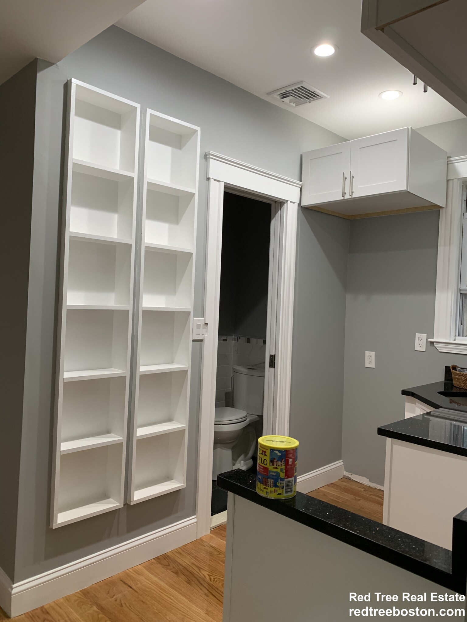 5 bed, 1 bath apartment for rent at 146 Hillside St Unit 1, Mission Hill — photo 15 of 28