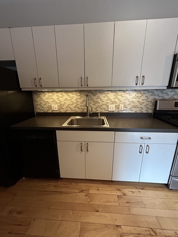 21 Wormwood St, Seaport District