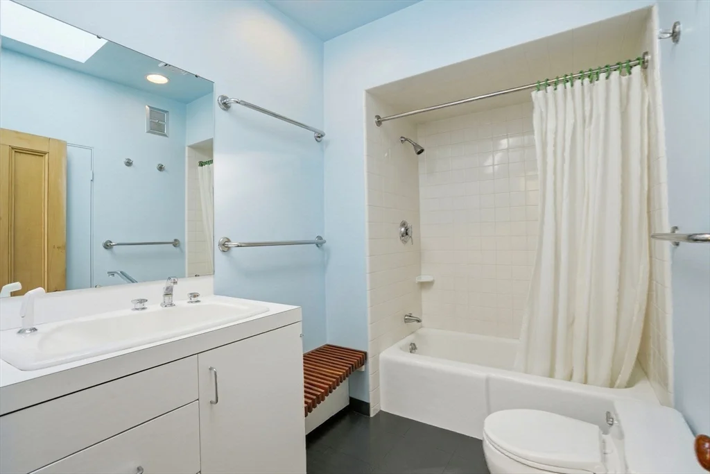 150 W Concord St, South End