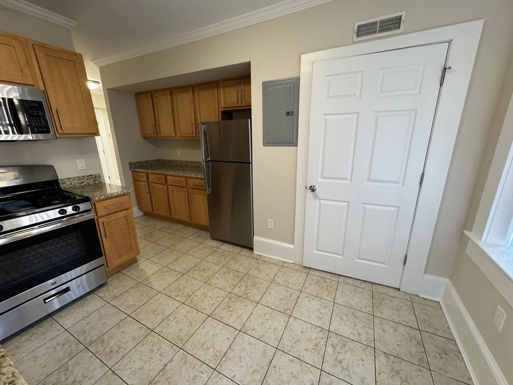 18 Short St, Corey Hill