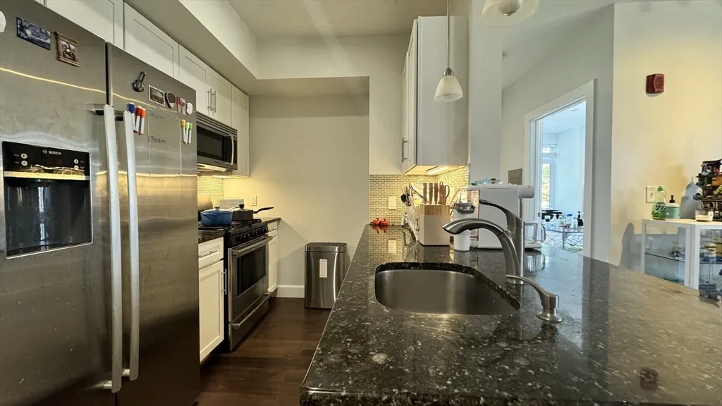 1501 Commonwealth, Brighton