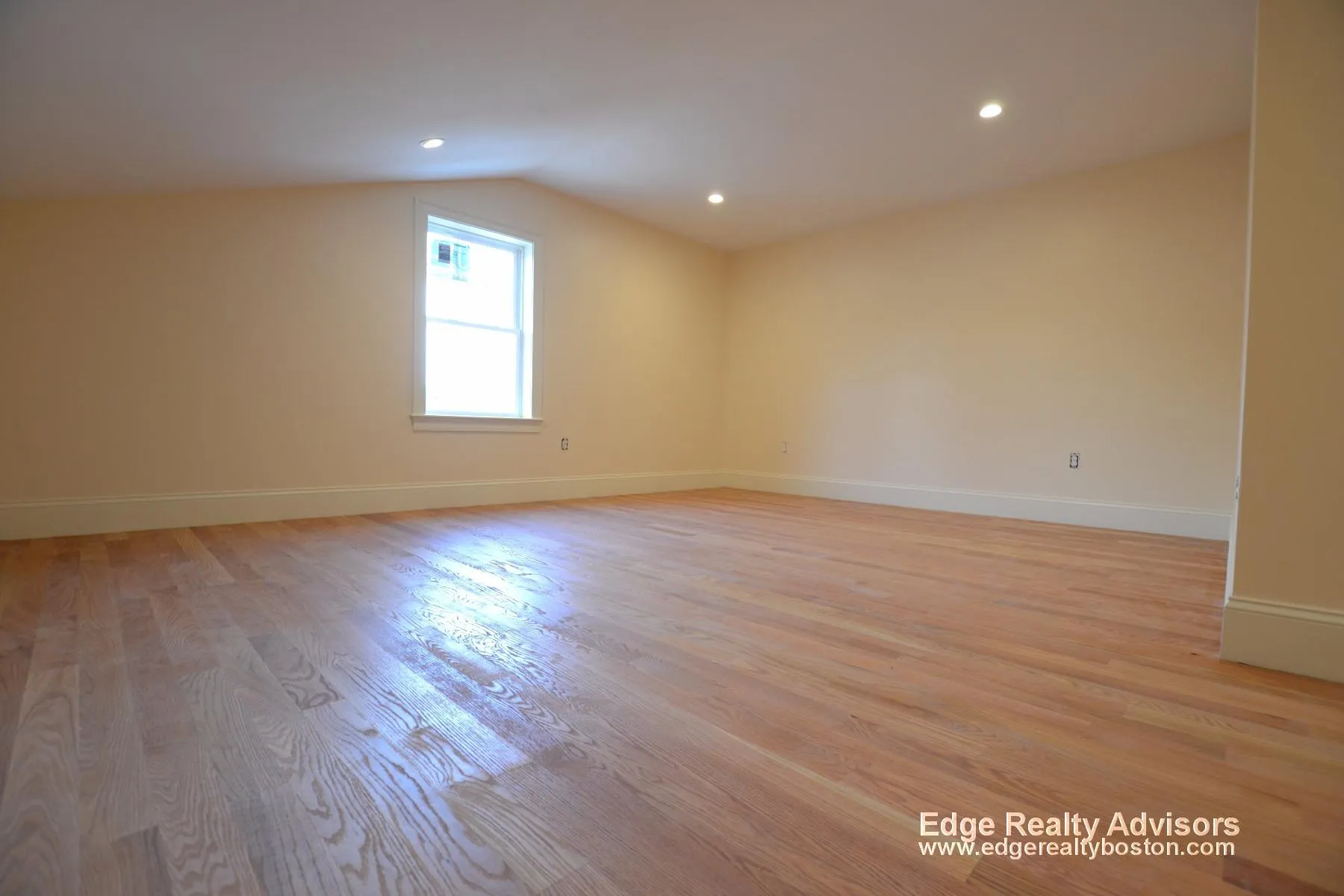 130 Bigelow St, Brighton