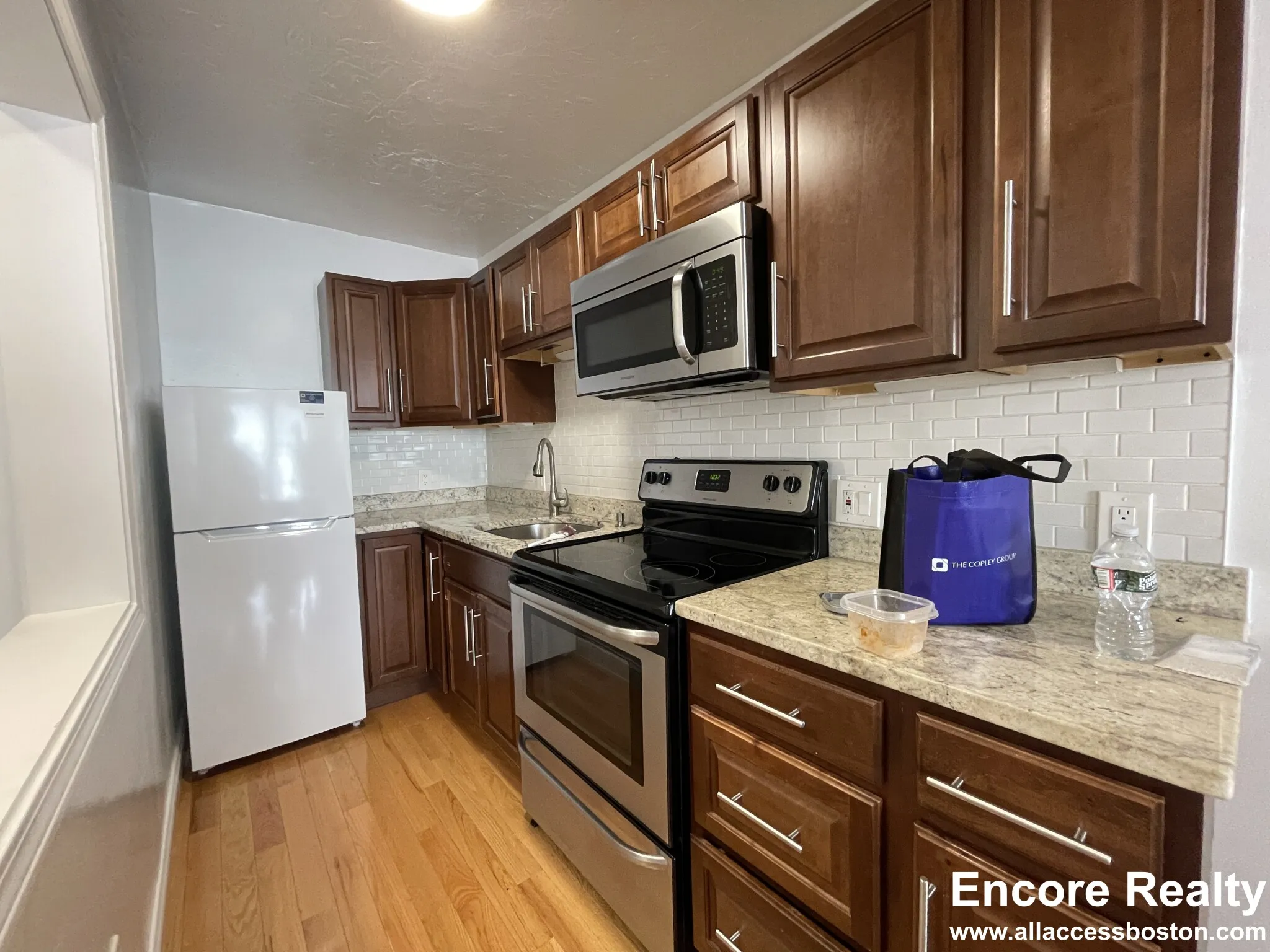 19 Peterborough St, Fenway