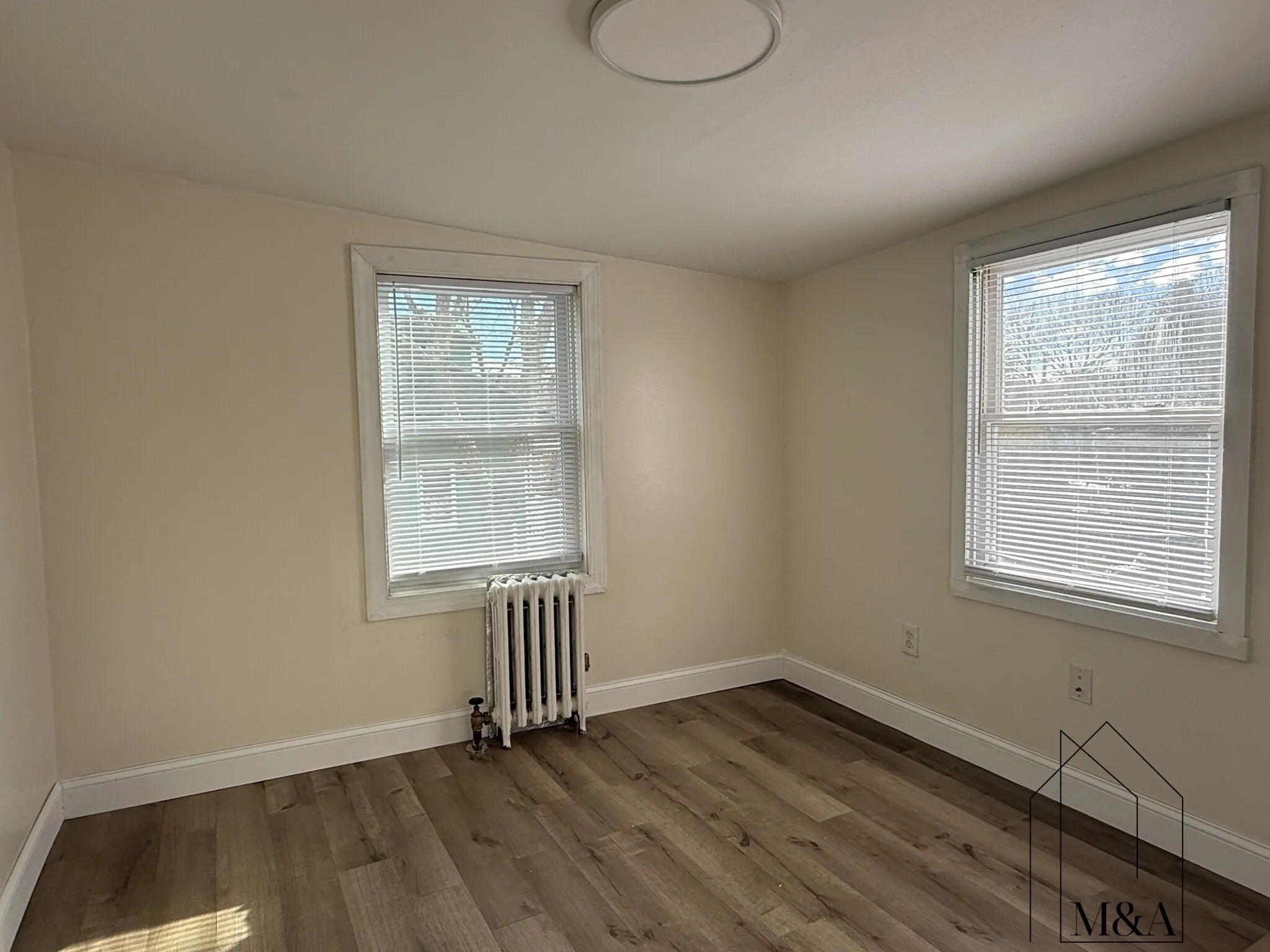 78 Glendower Rd, Roslindale