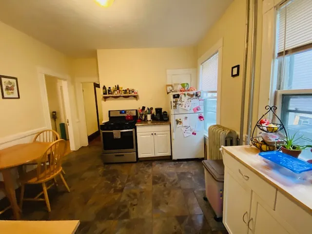 33 Stone Ave, Prospect Hill