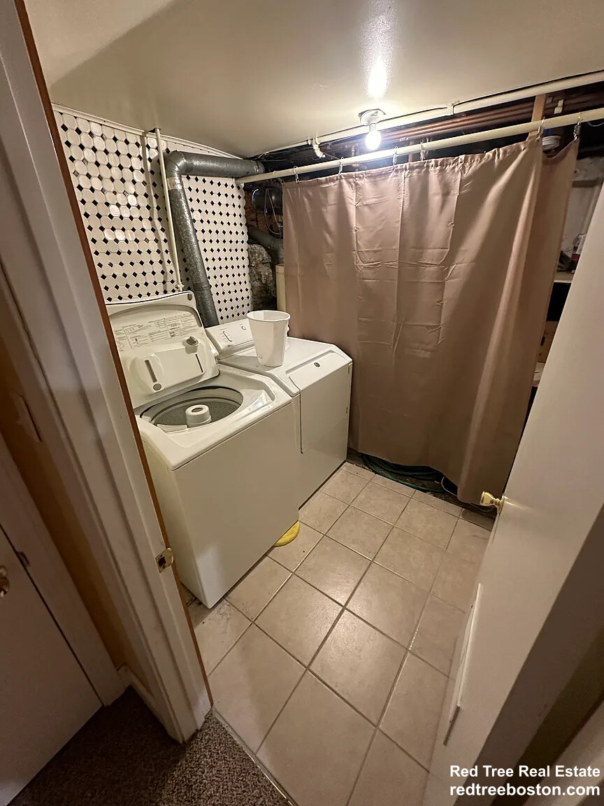 28 Montfern Ave, Brighton