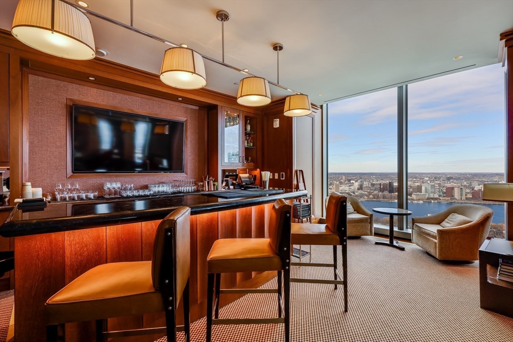 1 Dalton St, Back Bay