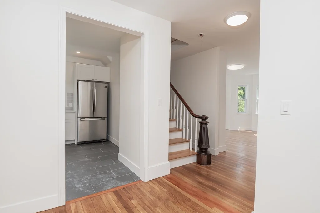 92 Clinton Pl, Newton