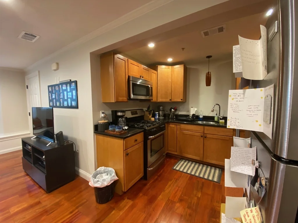 92 Pleasant St, Dorchester