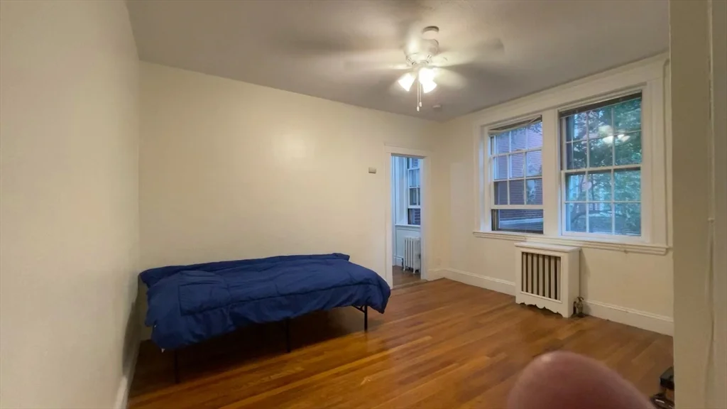 4 Washington Ave, Neighborhood Nine
