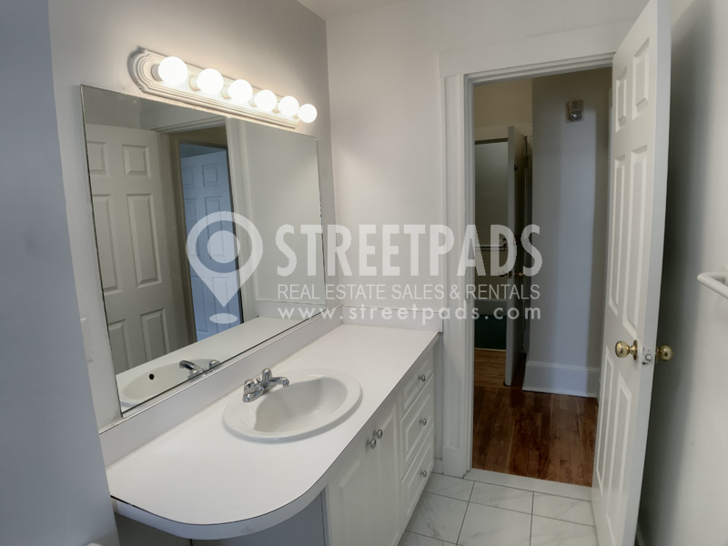 19 Fairbanks St, Griggs Park