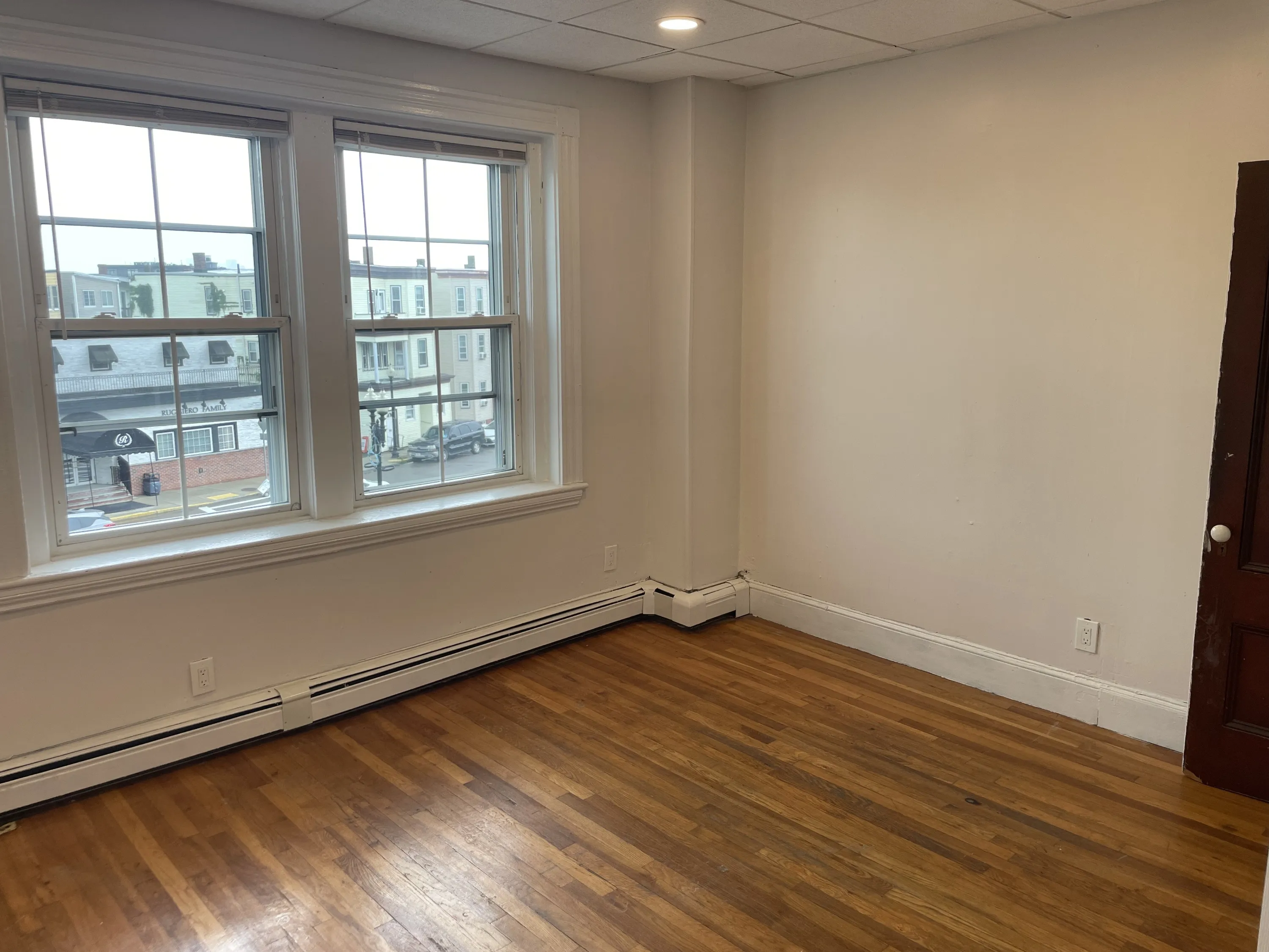 974 Saratoga St, East Boston