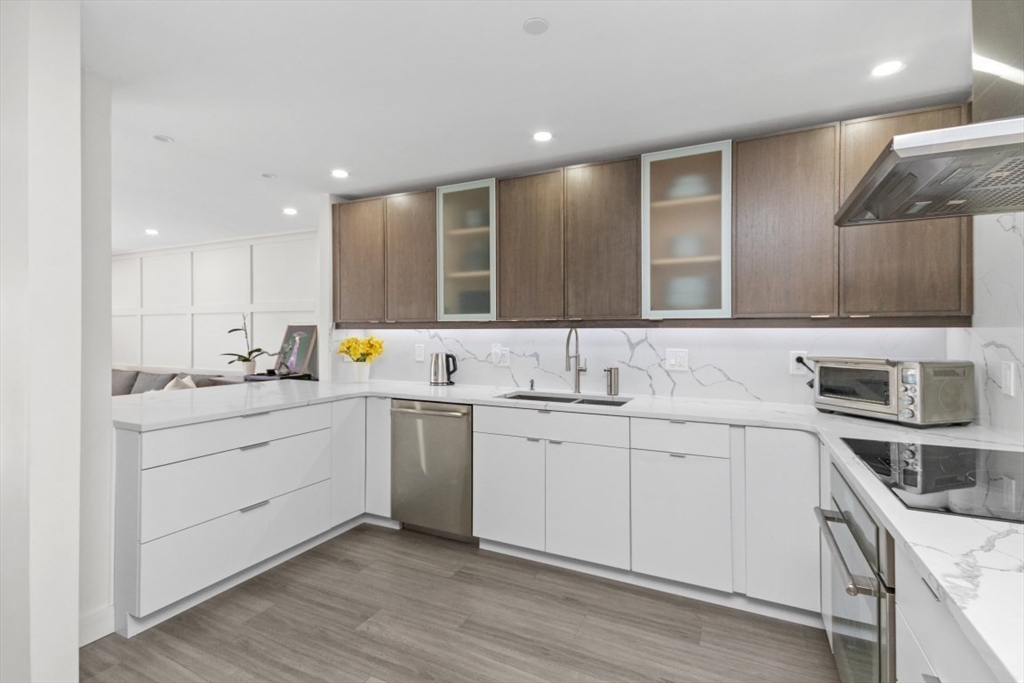 199 Coolidge Ave, Watertown