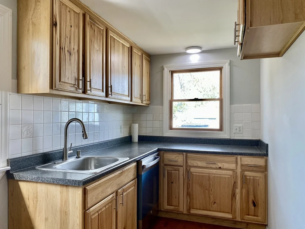 35 Denton St, Lowell