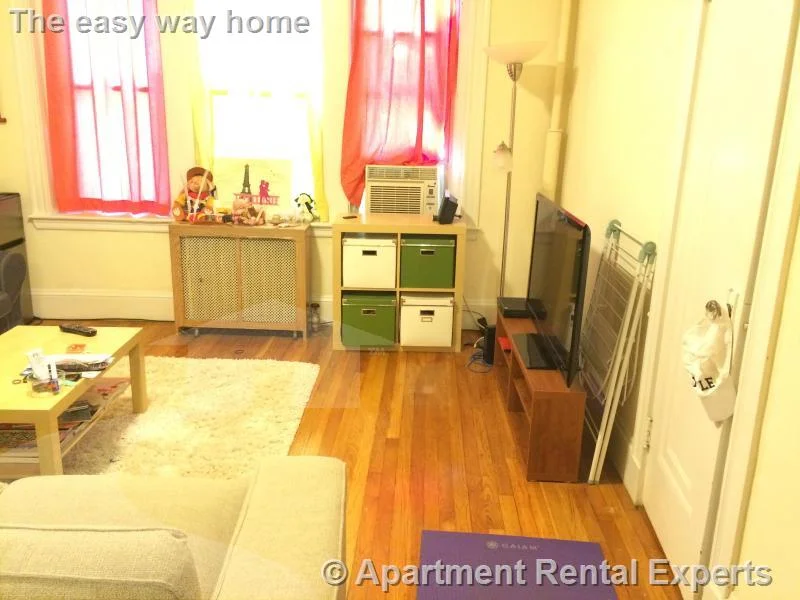 1622 Massachusetts Ave, Harvard Square