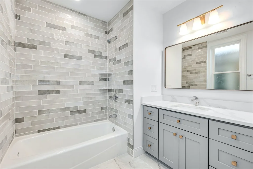 18 South St, Westborough