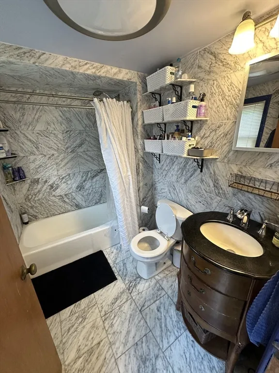 18 Tremont St, The Port