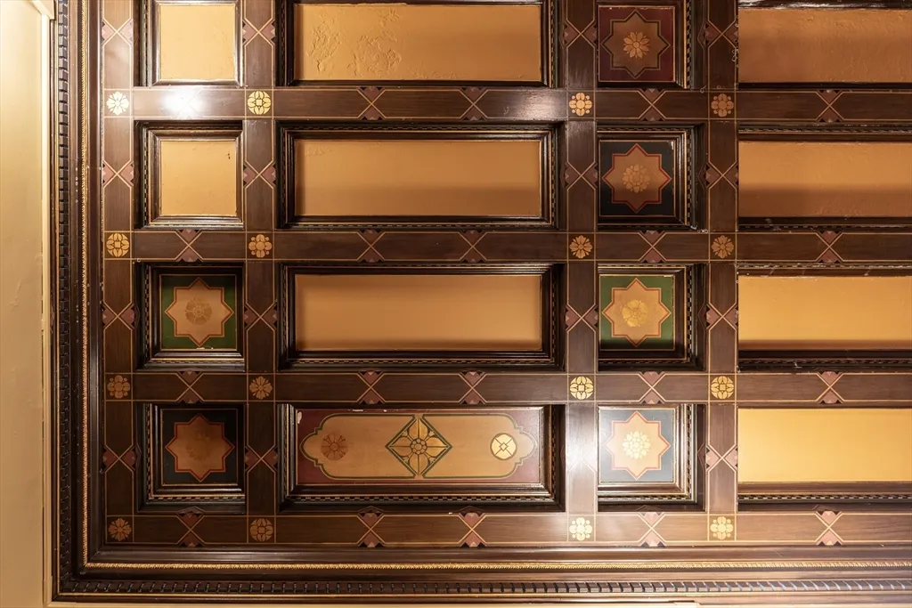 107 Beacon St, Back Bay