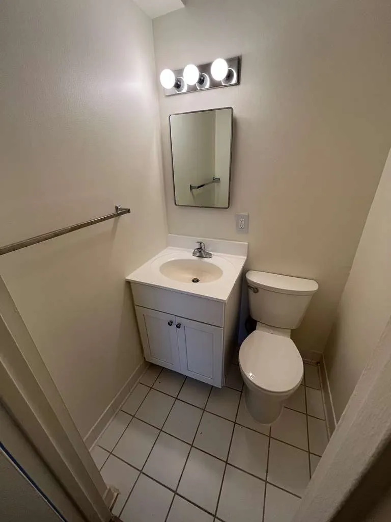 185 Freeman St, North Brookline