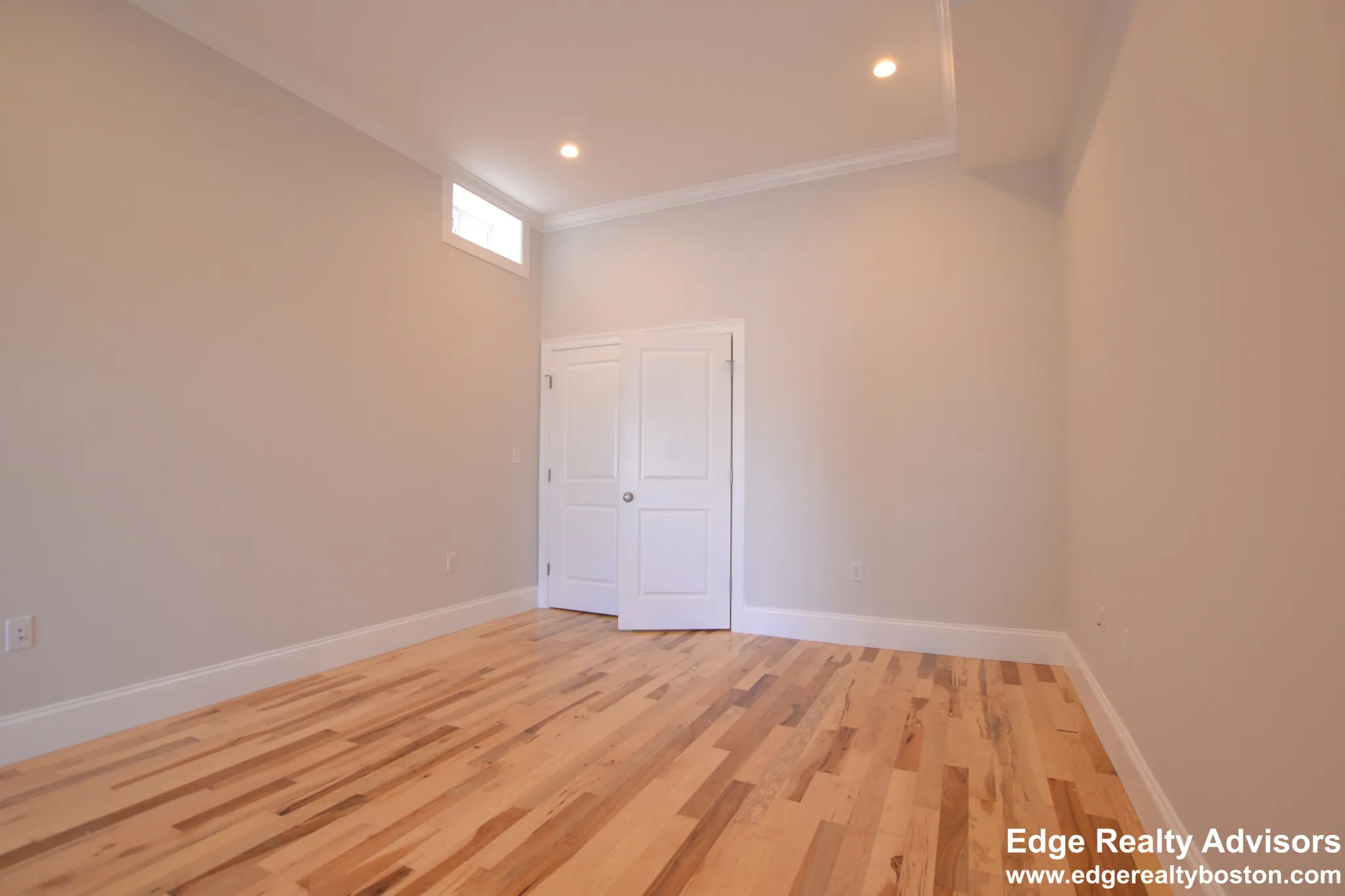 164 Bigelow St, Oak Square