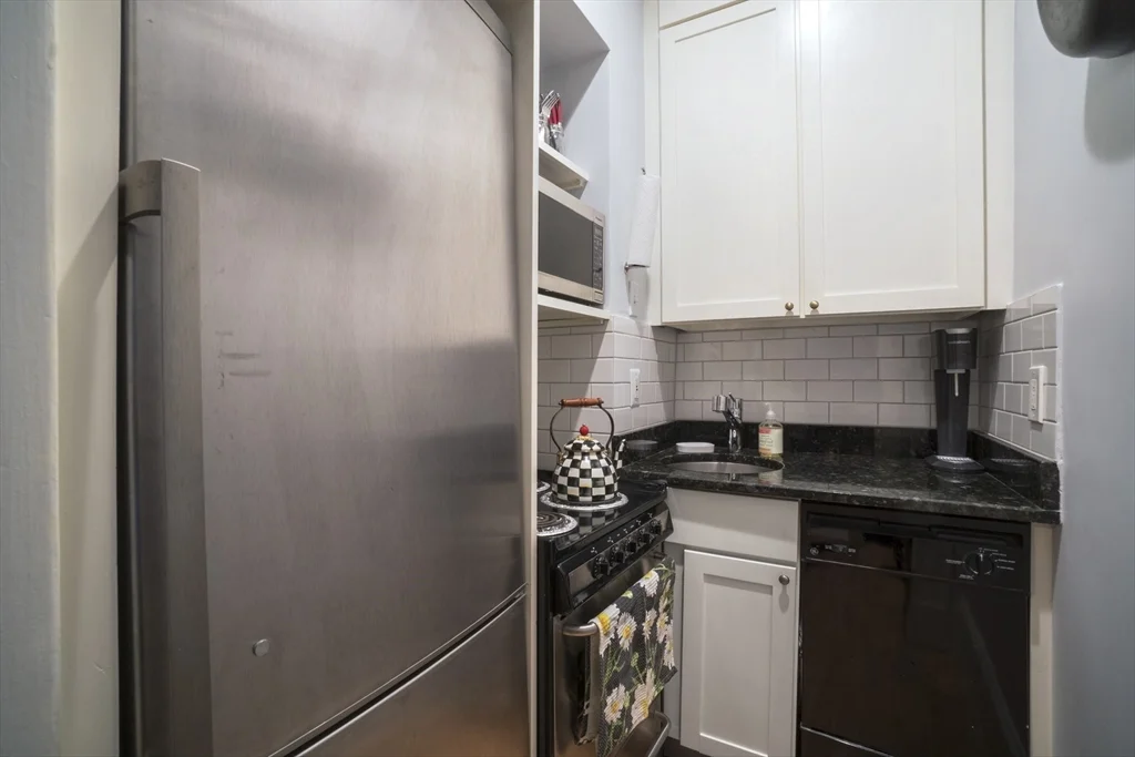 447 Marlborough St, Back Bay