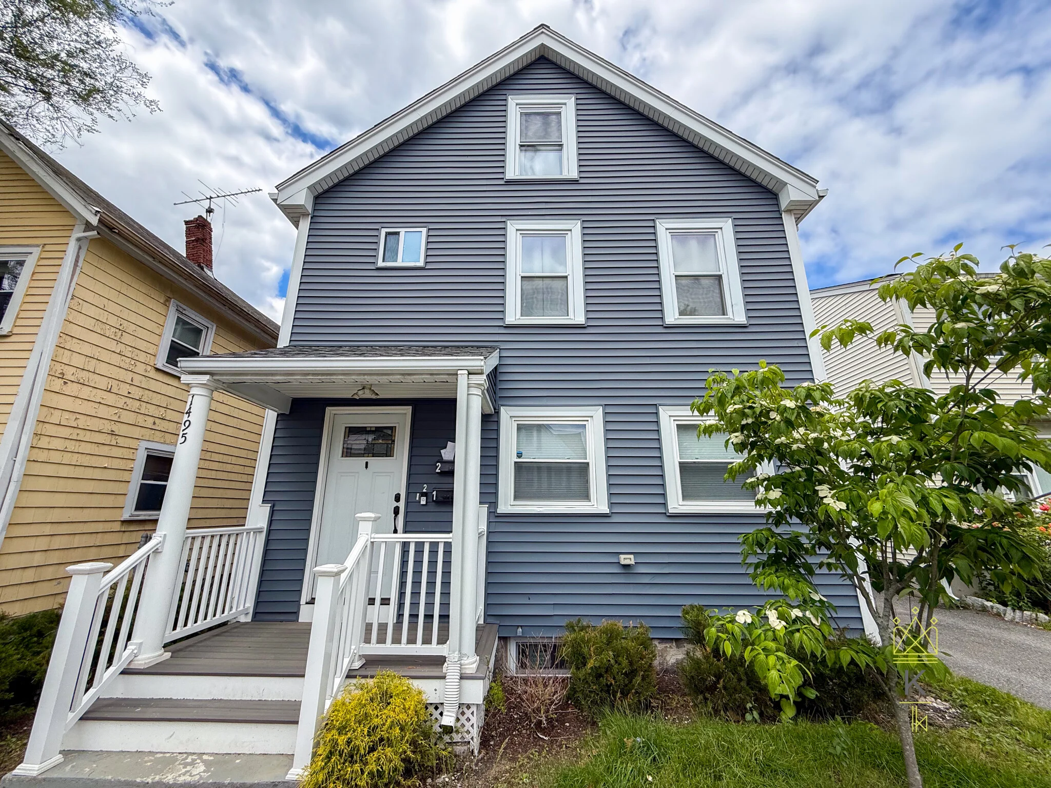 1495 Hyde Park Ave, Hyde Park