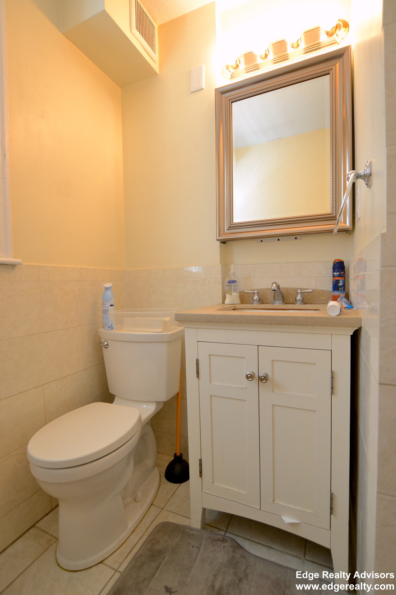 5 bed, 1.5 bath apartment for rent at 27 Manet Rd Unit 1, Chestnut Hill (Newton) — photo 9 of 13