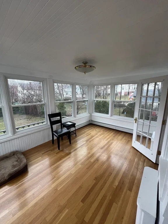 54 Mystic St, West Medford