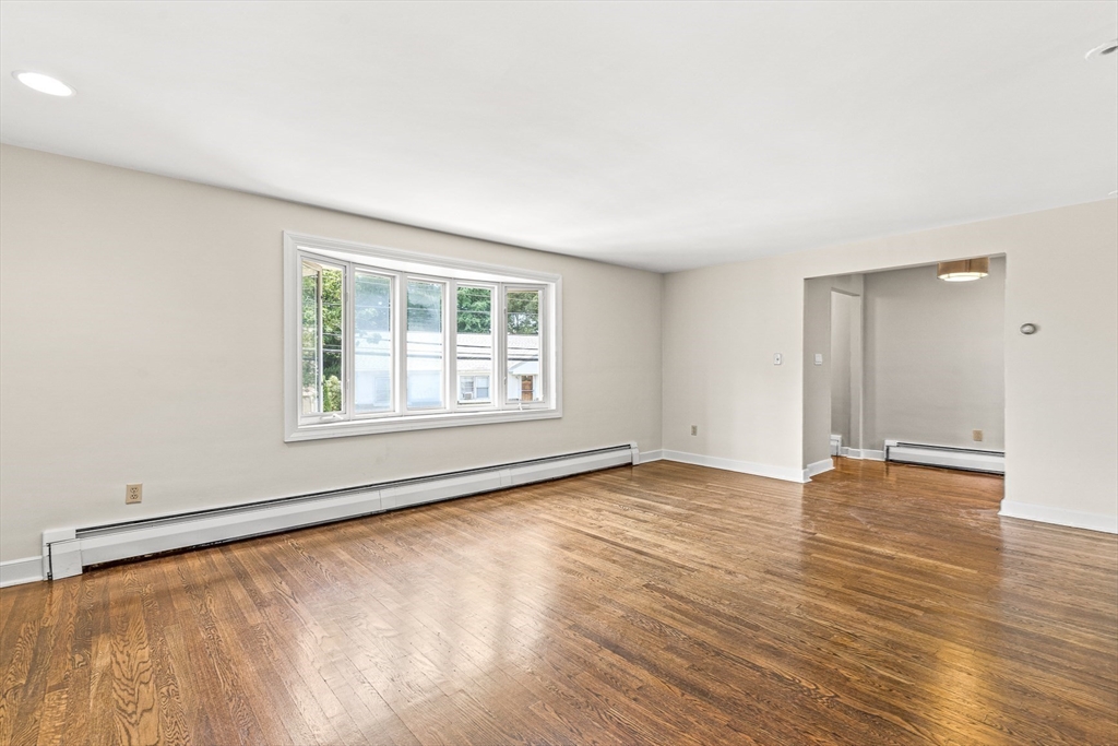 181 Moss Hill Rd, Jamaica Plain