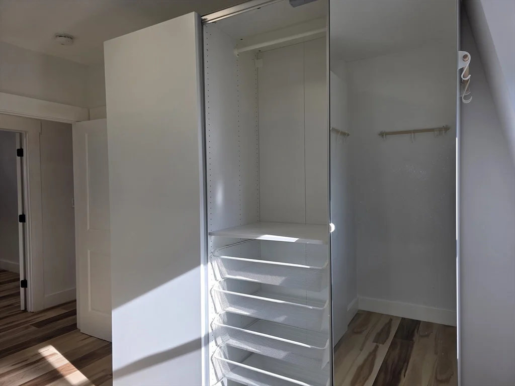 84 Dudley St, Medford