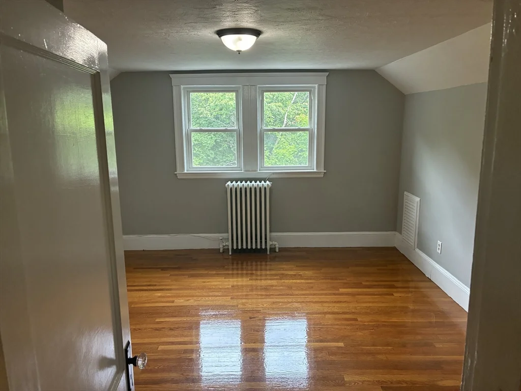 350 Plain St, Braintree