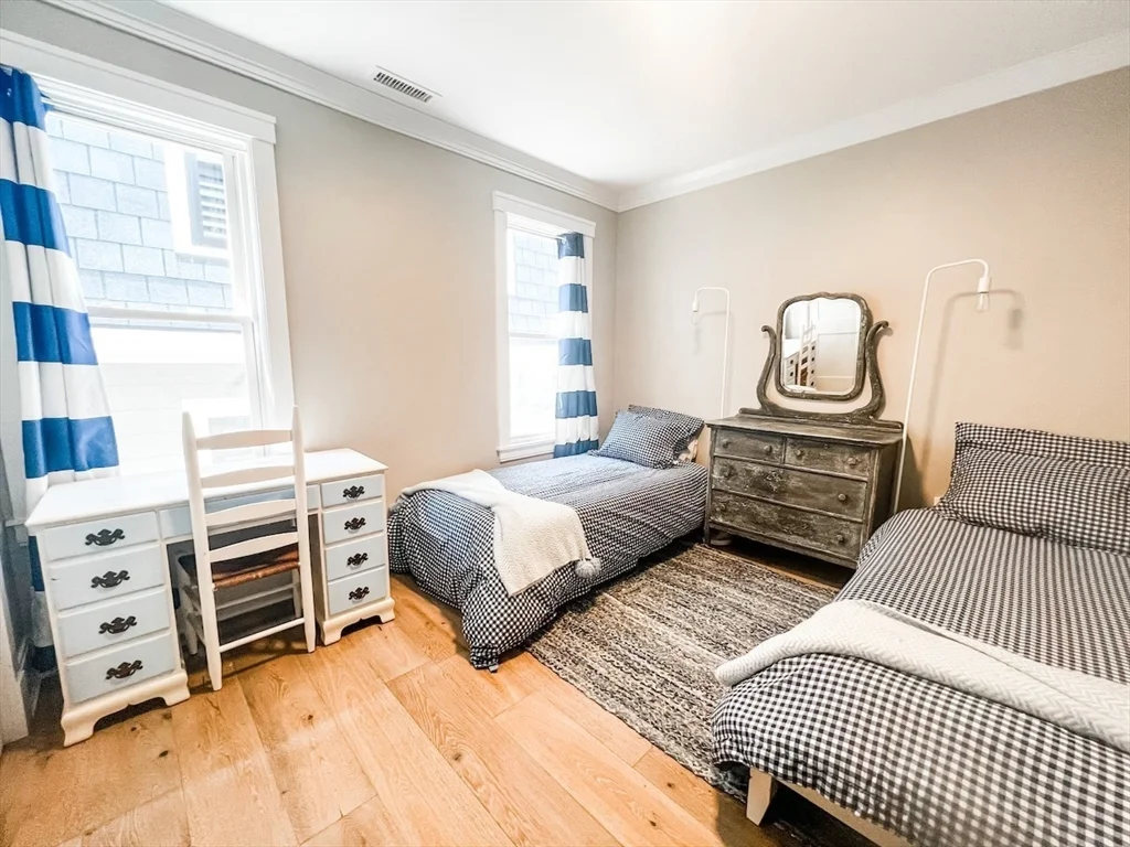 69 Falcon St, East Boston