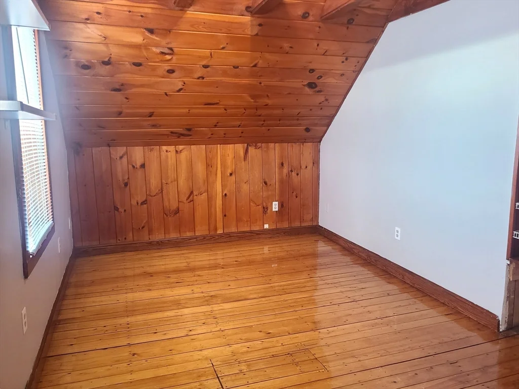 30 South St, Holbrook