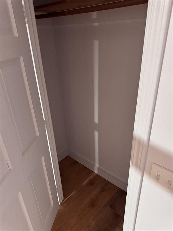 21 North Main St, Avon