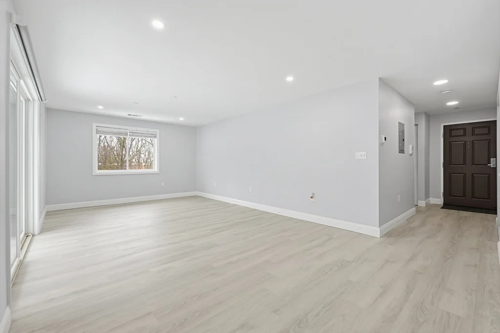 212 Franklin Crossing Rd, Franklin