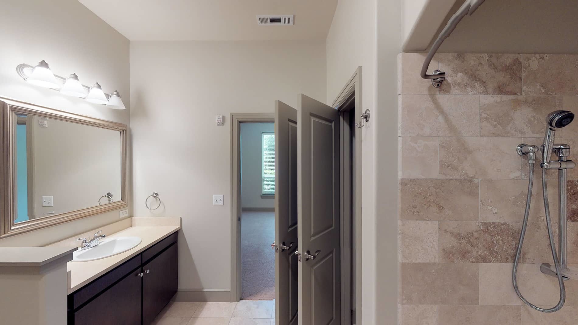 300 2nd Ave, West End