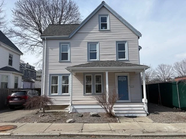 19 Cohasset, Roslindale