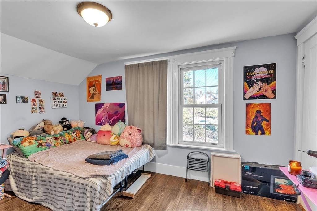 638 Main St, Walpole