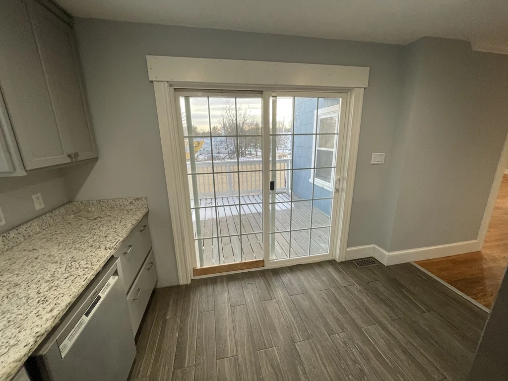 6 Brattle St, North Worcester