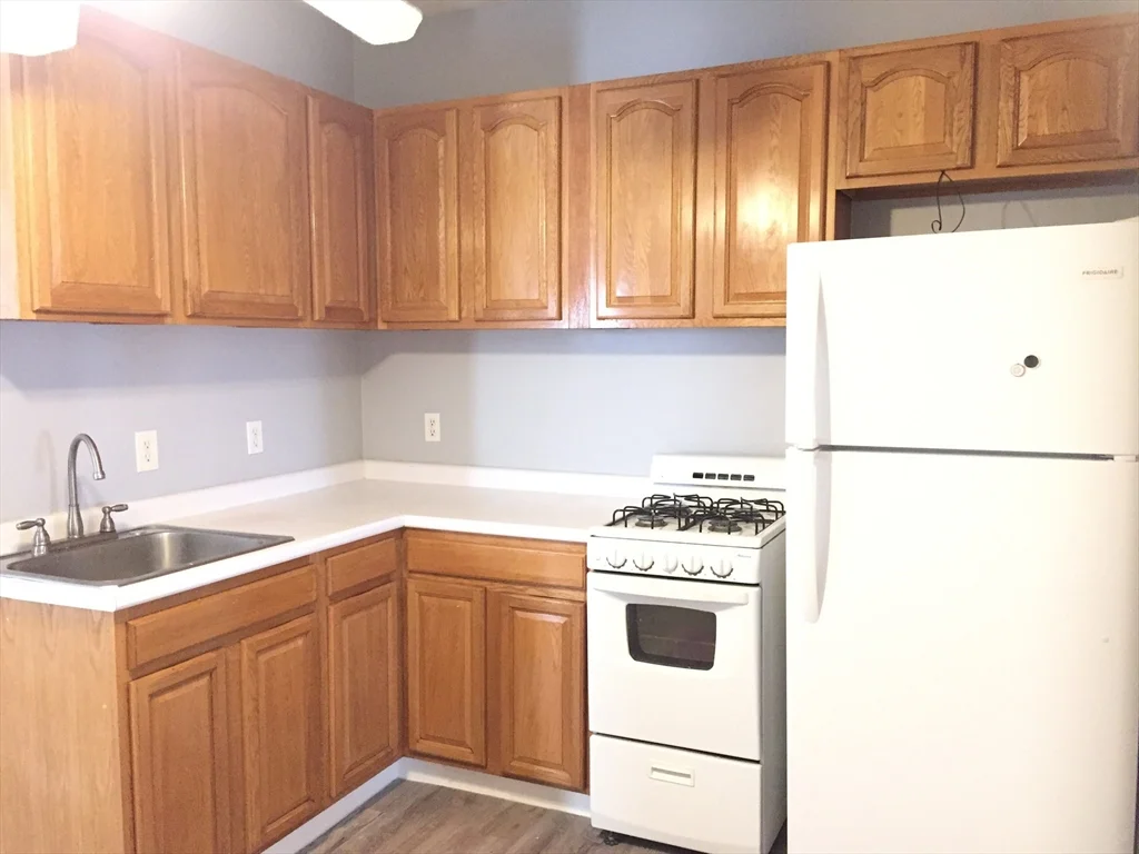 318 Granite St, Quincy