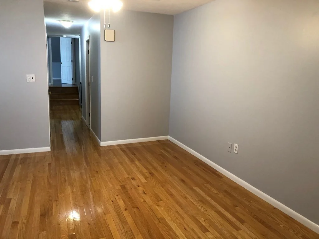 509 E Broadway, South Boston