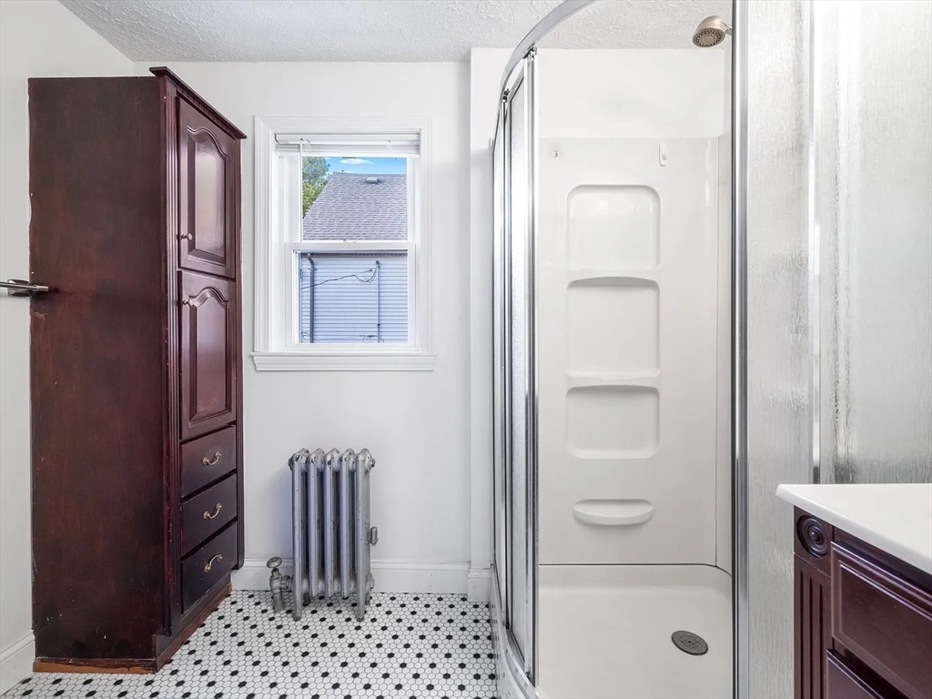 28 Hancock St, Medford