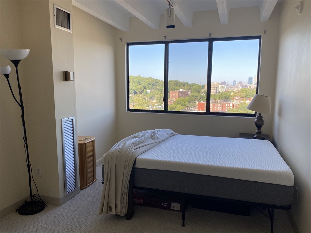 1731 Beacon St, Brookline