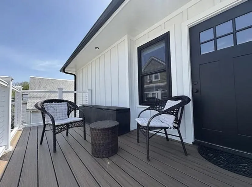 35 Hunnewell Ave, Oak Square