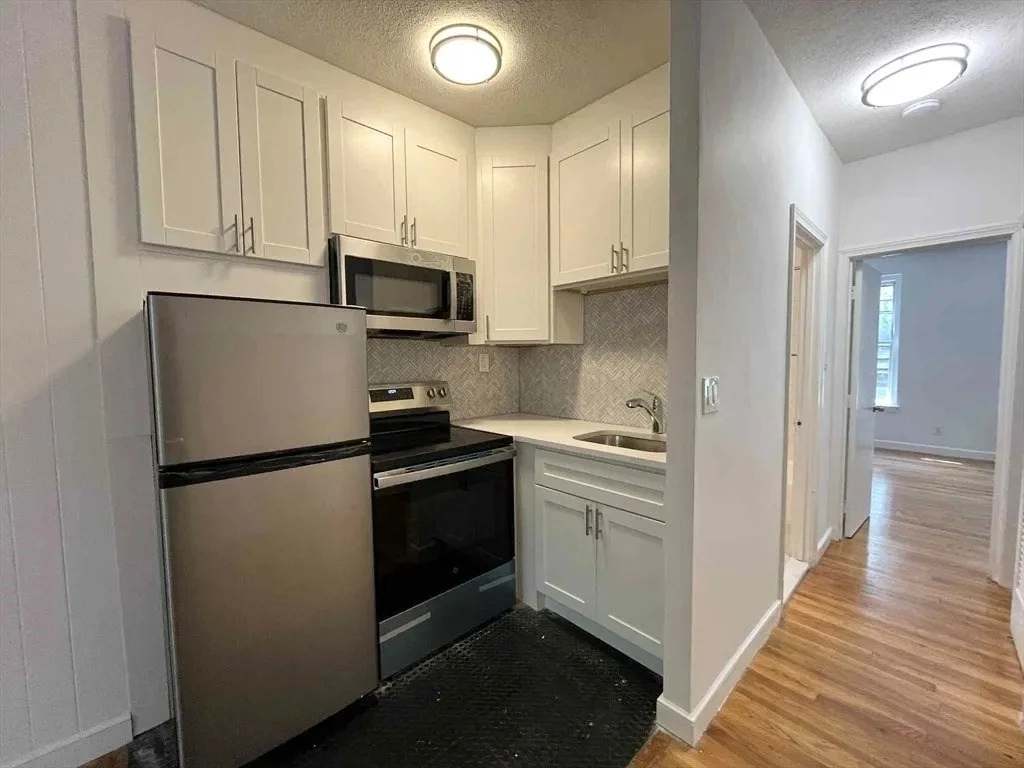 11 Cazenove, South End