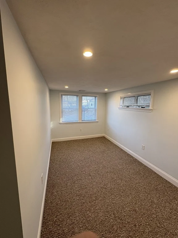 3 Piraino Ln, Gloucester